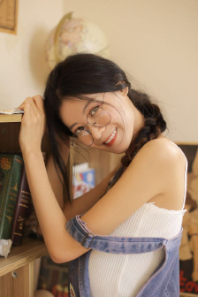 完美护士的不轨行为